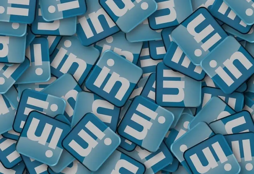 Job Searching? How to Make Yourself Visible Using LinkedIn